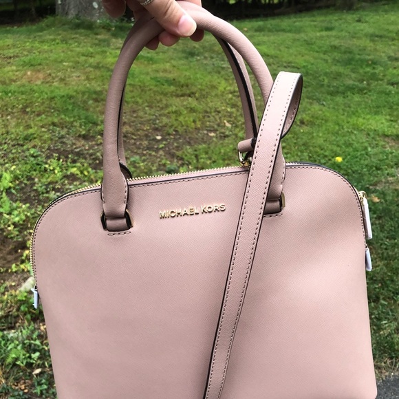 π Michael Kors Pink Cindy Dome Satchel Large NWT - Picture 8 of 8